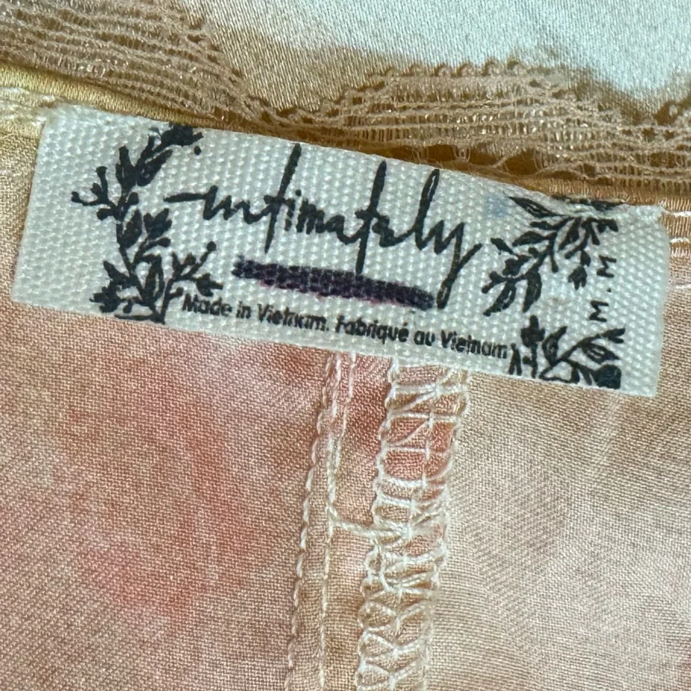 Free People
Moonbeams Lace-Trimmed Tie-Waist Maxi Dress - Picture 9 of 10